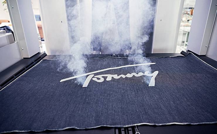 tommy hilfiger sustainable denim