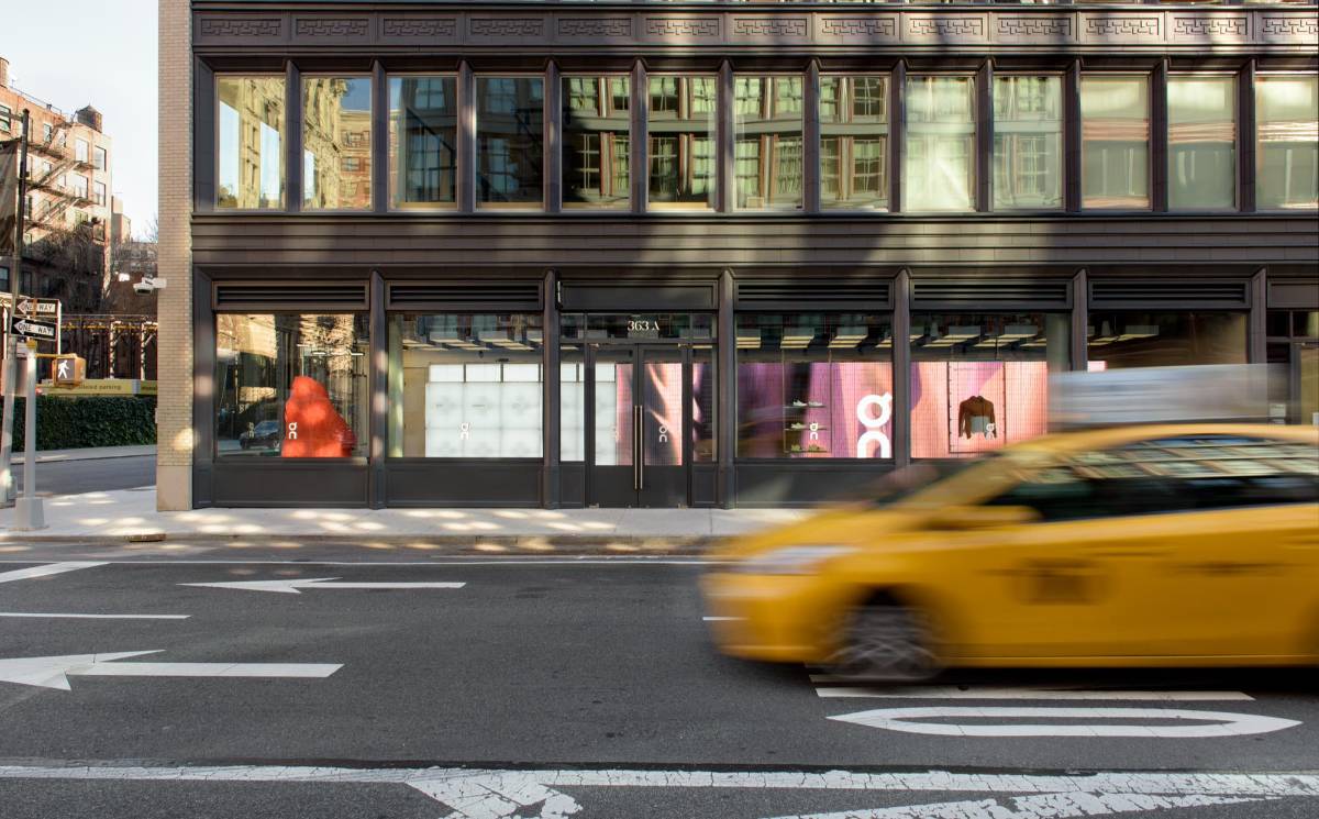 Running brand On open flagship in New York