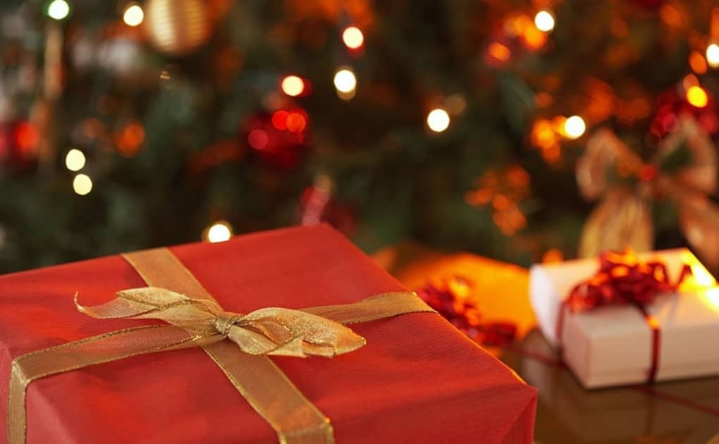 What can e-tailers expect during the Christmas shopping month?