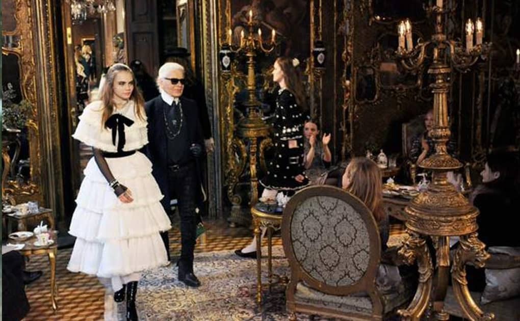 Cara Delevingne sings with Pharrell at Chanel show – watch