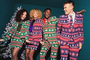  Weihnachten im Lockdown: die besten Outfits für die Feiertage 