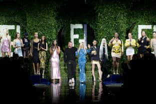 Versace y Fendi juntos en la Semana de la Moda de Milán, donde regresó la minifalda