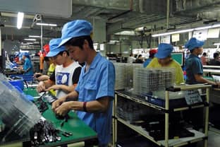 China's manufacturing industry declines for the second month in a row
