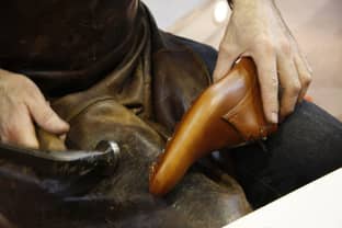 French bootmaking and the feminization of the profession