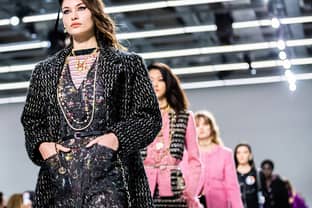 Grafitis y sudaderas de tweed: Chanel enciende su savoir-faire en su última colección Métiers d’art
