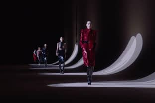 Saint Laurent fait son grand retour à la Fashion Week Paris Hommes janvier 2023