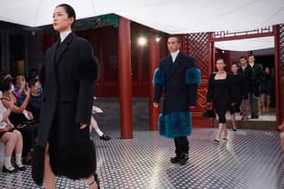 Prada y Valentino tratan de seducir al público chino en mitad de las tensiones por Taiwán