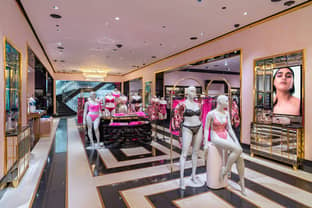 Q2 sales and earnings drop at Victoria's Secret