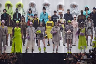 Fendi célèbre son sac Baguette à la Fashion Week de New York
