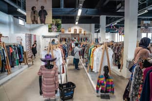 ‘Kringwinkel introduceert kledingcollectie van geüpcyclede materialen’