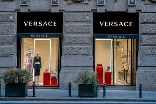 Versace ouvre une nouvelle boutique à Naples 