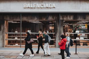 Balenciaga laat geschiedenis in het heden spreken en keert terug naar oorspronkelijk hoofdkantoor 