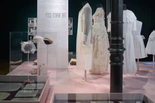 St.Gallen: Modeausstellung zeigt „100 Shades of White. Eine Farbe in Mode“ 