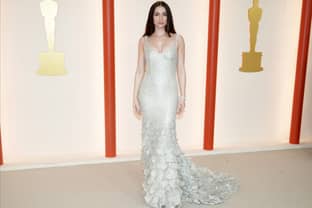 Oscars red carpet: smooth elegance, lots of trains, candy glam