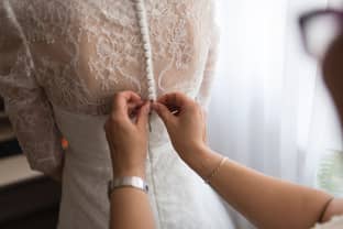 Sanna Lindström bietet neues Second-Hand-Konzept für Brautkleider an