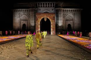 Video: Zo werd de Dior FW23 collectie gemaakt in India