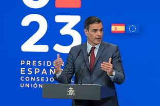 El textil presenta sus reclamaciones al Gobierno de cara a la Presidencia europea de España