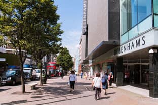 Ex-werknemers Britse warenhuis Debenhams winnen rechtszaak over ontslag