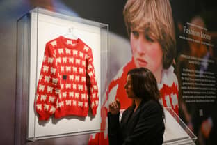 Prinzessin Dianas Schaf-Pullover für 1,1 Millionen US-Dollar versteigert
