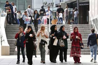 Début du "ramadan rush": la ruée dans les boutiques de luxe londoniennes avant le mois du ramadan