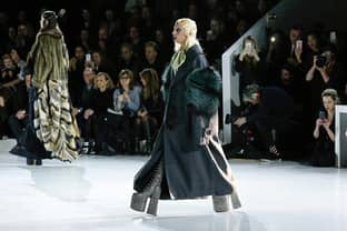Lady Gaga défile en Marc Jacobs pour clôturer la New York Fashion Week