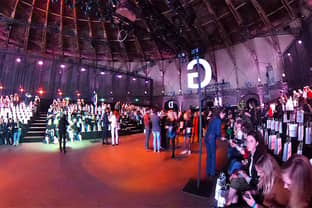 360-Grad-Fotos: Front-Row Feeling bei Spijkers & Spijkers auf der Amsterdam Fashion Week