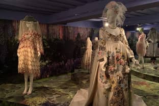 Tentoonstelling Smuk in Modemuseum Hasselt verlengd met drie maanden