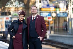 Guido Maria Kretschmer entwirft neue Kleidung für Bahn-Mitarbeiter