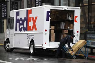 Paketdienst Fedex kommt besser durch Corona-Krise als erwartet