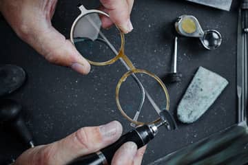 Kering refuerza su división eyewear con la compra de la danesa Lindberg
