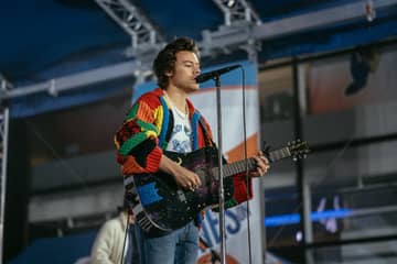 JW Anderson to auction #harrystylescardigan NFT in partnership with Xydrobe