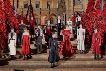Dior alumbra Sevilla con el desfile de su colección Crucero