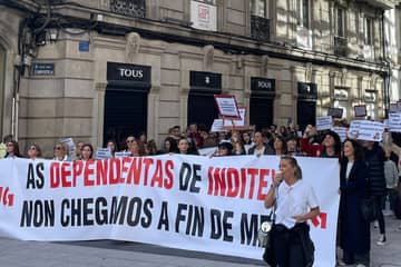 Manifestación “en casa” de las dependientas de Inditex “hartas de no llegar a fin de mes”