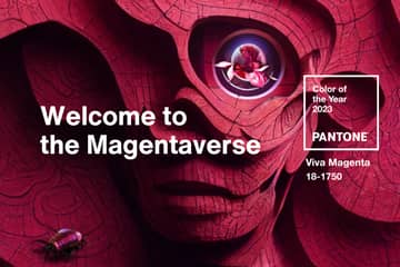 Pantone roept Viva Magenta uit tot kleur van het jaar 2023 