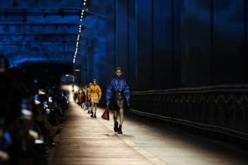 Louis Vuitton: Modenschau für Pre-Fall 2023 auf Jamsugyo-Brücke in Seoul
