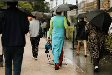 Pékin envisage d'interdire les vêtements qui "heurtent les sentiments" de la population 