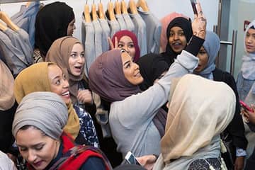 Modieuze moslima’s: de vraag naar moslimmode groeit