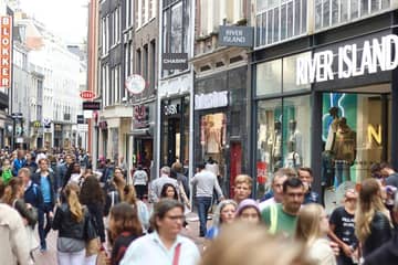 Kalverstraat krijgt mogelijk nieuwe locatie voor modeketen