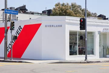 Everlane introduceert paskamer service in nieuwe LA winkel