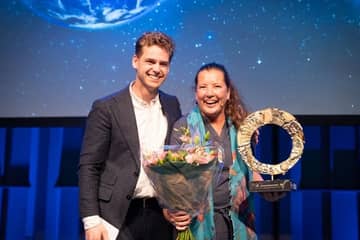 Schijvens wint Circular Award 2020 met circulaire bedrijfskleding