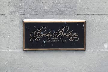 Brooks Brothers se declara en quiebra a la espera de una “guerra de pujas”
