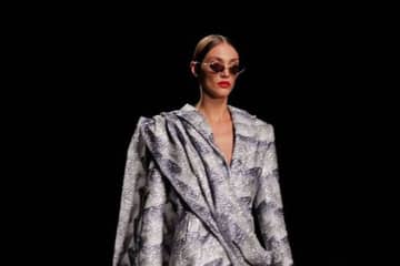 Vidéo: La collection SS22 de Fernando Claro à Madrid Fashion Week