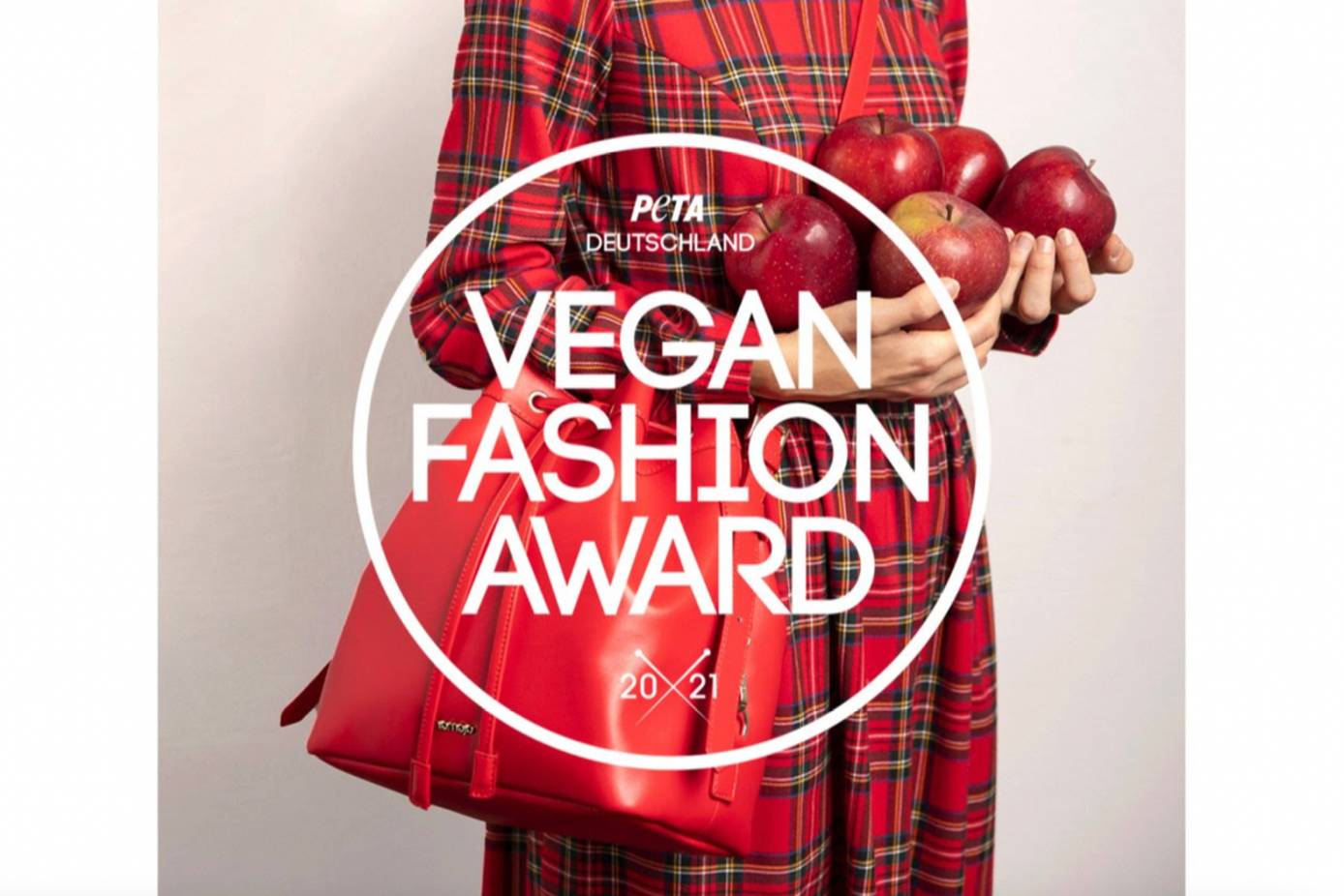 Miomojo Wins PETA Vegan Fashion Award For Apple Leather Handbag -  vegconomist - the vegan business magazine