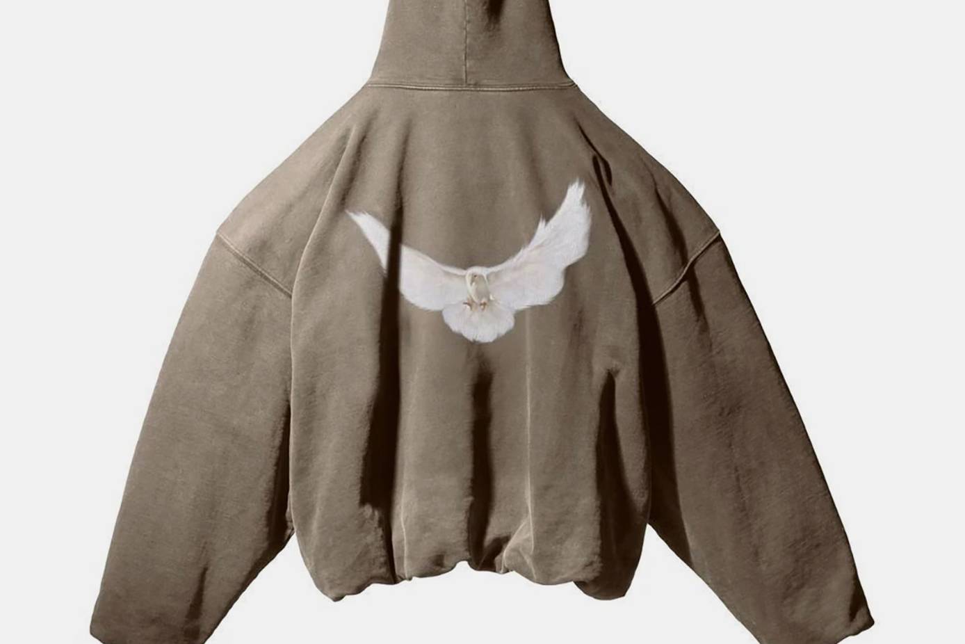 Una profética paloma alumbra el lanzamiento “Yeezy Gap Engineered by Balenciaga”