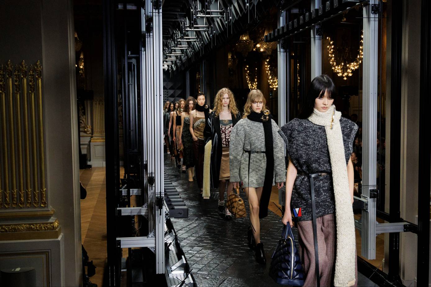 Louis Vuitton Fall Winter 2023-24 Fashion Show