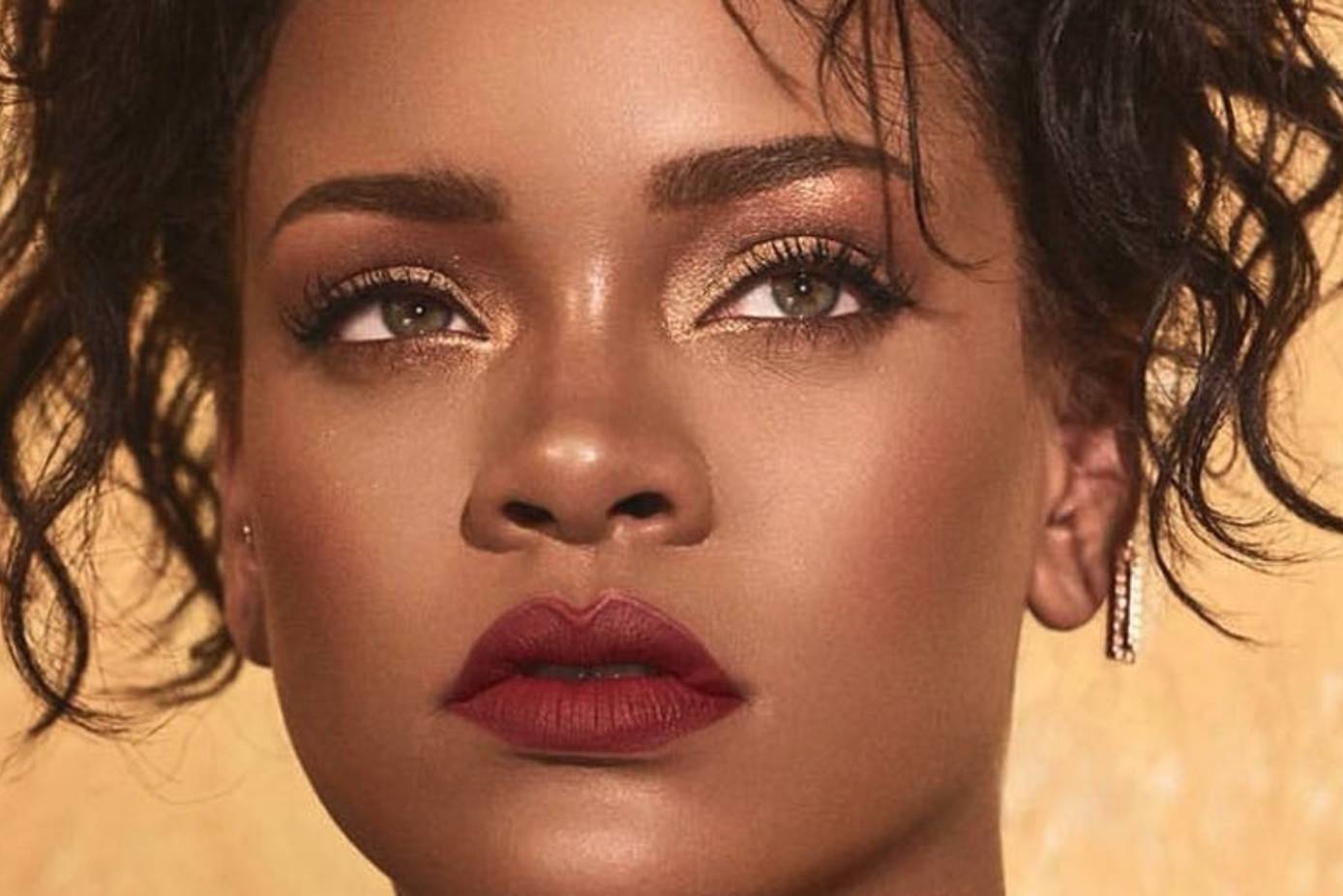 Rihanna's Fenty Beauty: Star Wears Collection in Paris – The Hollywood  Reporter
