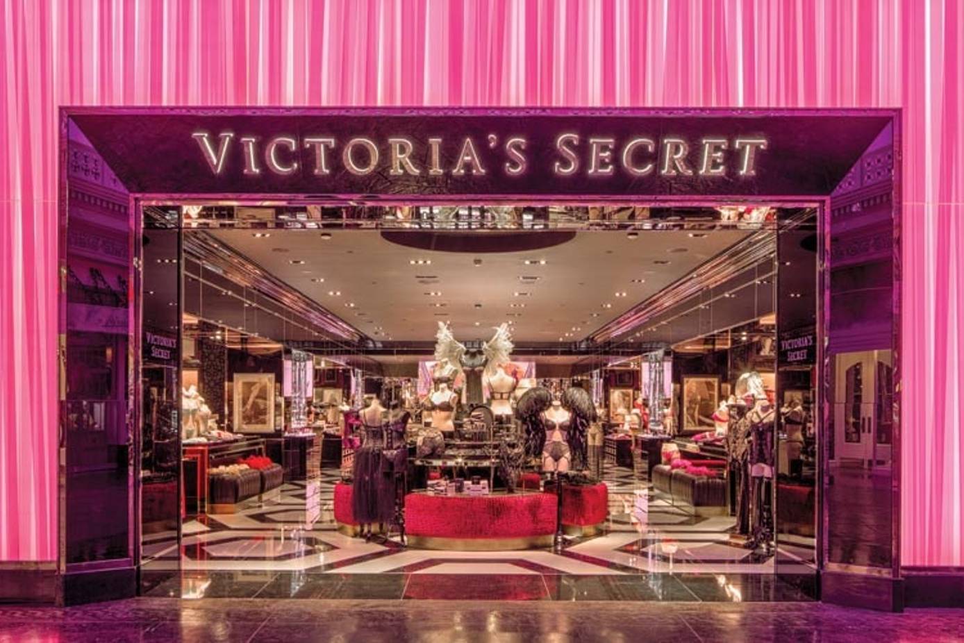 Victoria's Secret Lingerie CEO Jan Singer Steps Down – The