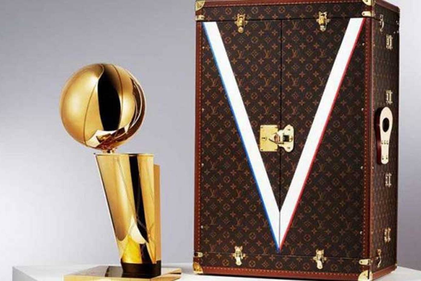 Louis Vuitton signe une collaboration avec la NBA