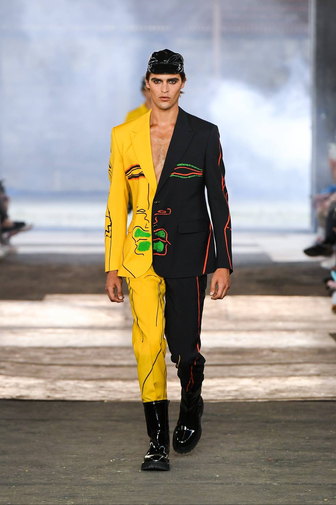 Image: Moschino SS23, Milan Men's Fashion Week