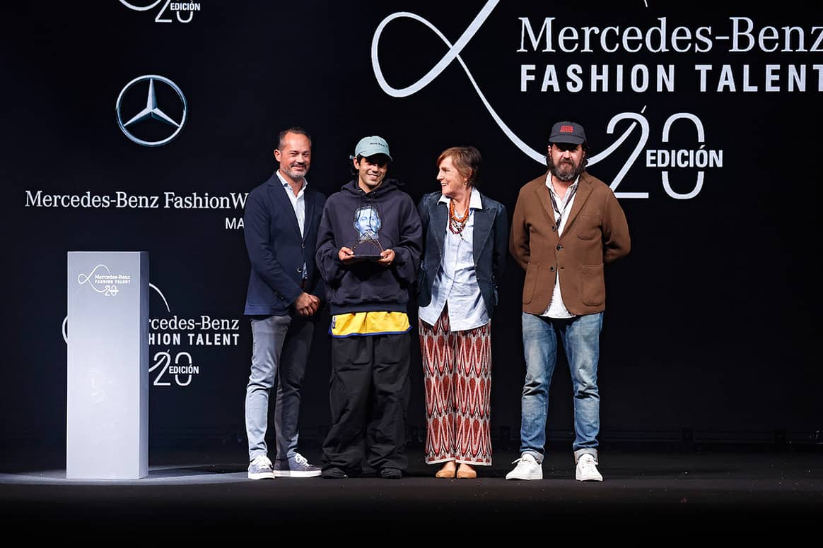 Photo Credits: Ceremonia de entrega de la 20ª edición del premio Mercedes-Benz Fashion Talent a Alberto Martín, director creativo de Boltad. Fotografía de cortesía.